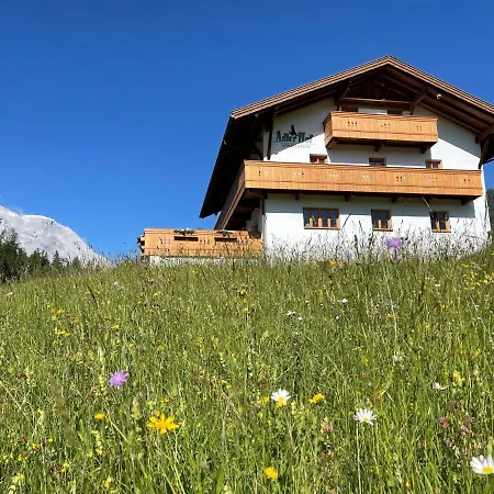 阿德霍夫酒店 洛伊塔施